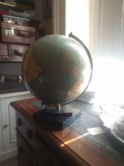 Globe buy Philip's circa 1920 Ref: Globe 1