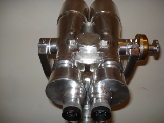 Binoculars 20x80 Japanese Big eyes On Tripod. Ref P20x80K